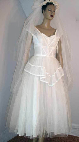 Vintage 50's White Shelf Bust Ballerina Length Prom Wedding Gown S Small 32B