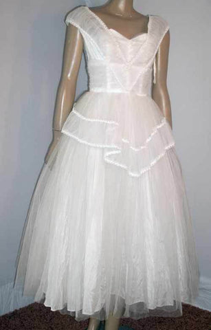 Vintage 50's White Shelf Bust Ballerina Length Prom Wedding Gown S Small 32B